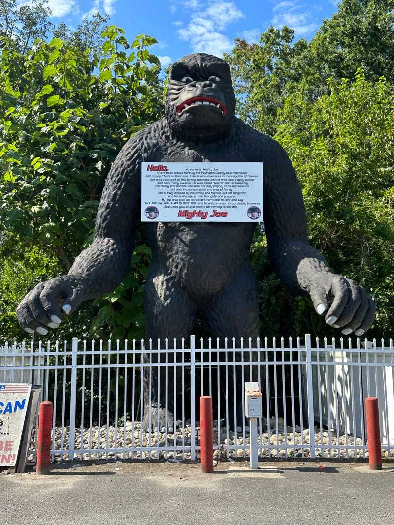 Mighty Joe the Gorilla Statue - Shamong, NJ