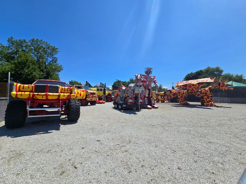 The Giant Robot Lineup