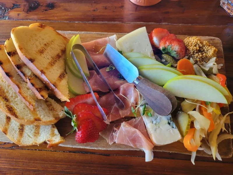 Local Vibe, Practical Tips, And When To Go