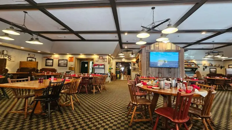 Farmhouse Atmosphere And Service