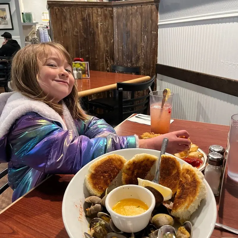 Kid friendly, cozy, and a little lively