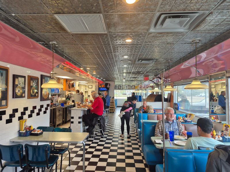 The Grand Diner &mdash; Novi, MI