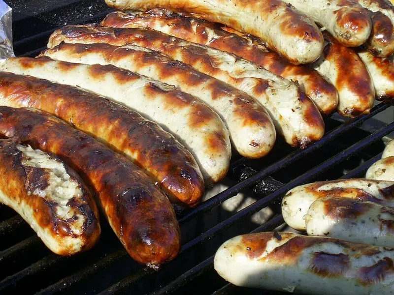 Grilled Bratwurst (brats)