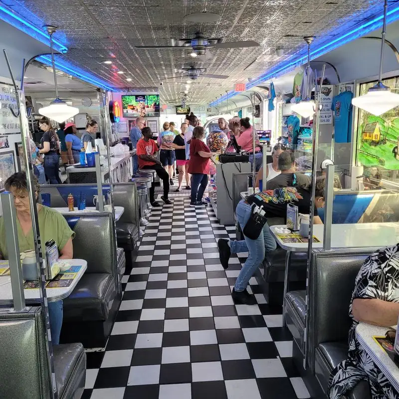 Mel&rsquo;s Diner - Pigeon Forge