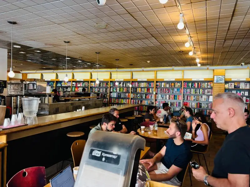 Atticus Bookstore Caf&eacute; (New Haven)