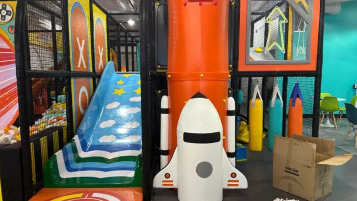 12 Massive Indoor Playgrounds Across California Perfect for Active Days Indoors