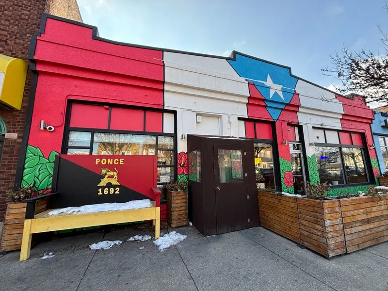 Ponce Restaurant (Chicago)