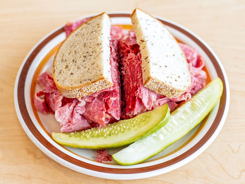 Manny's Cafeteria & Delicatessen &mdash; Chicago, IL