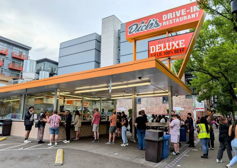 Dick’s Drive-In – Seattle, WA