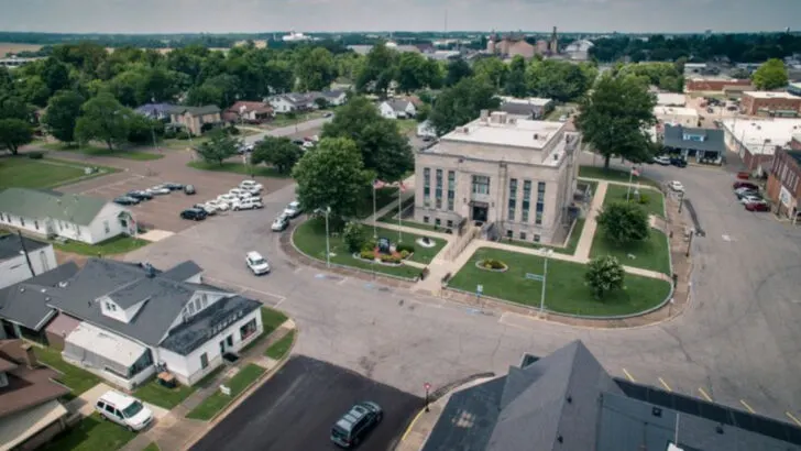 16 charming towns in Tennessee where retirement feels like a permanent vacation