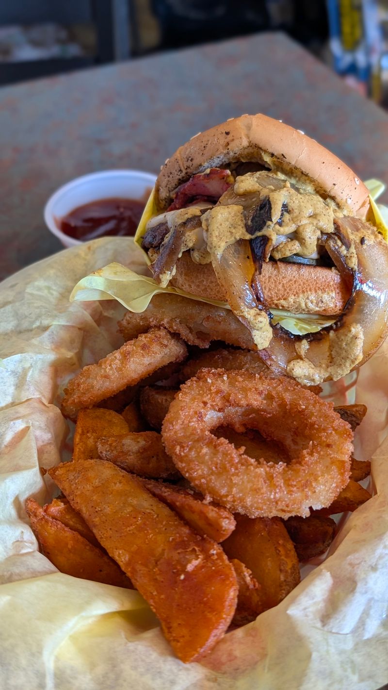 Hodad&rsquo;s Ocean Beach &mdash; San Diego, CA