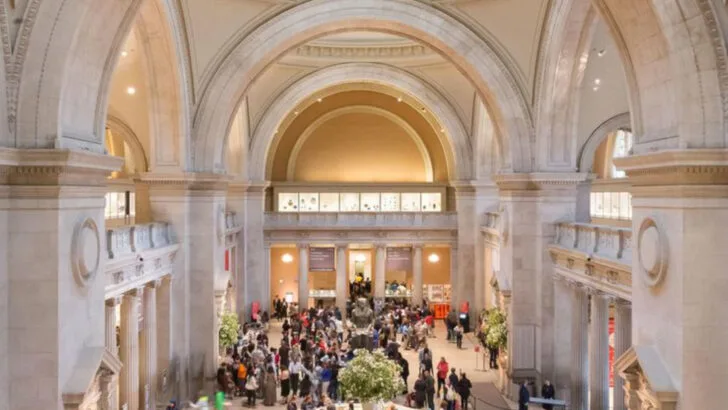 9 Things Museum Docents Notice About Visitors