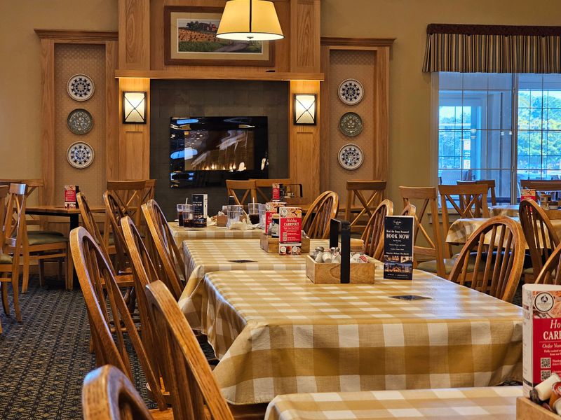 The Rustic Ambiance