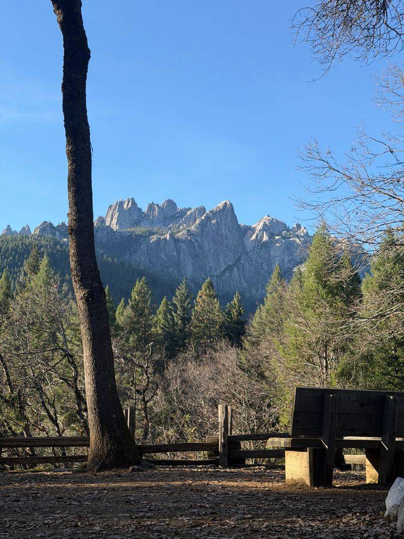 A Less Crowded Alternative to Nearby Icons