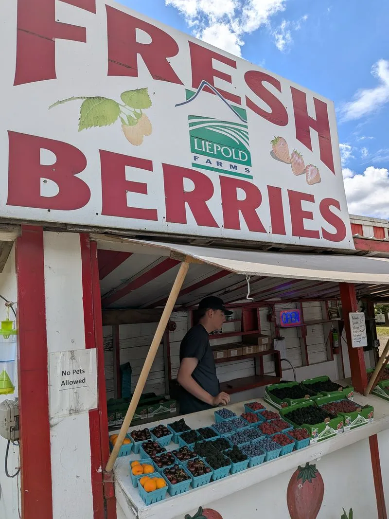 Hands On Makers and Farm Stands