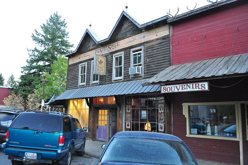 Quirky Shops and Saloon-Style Dining