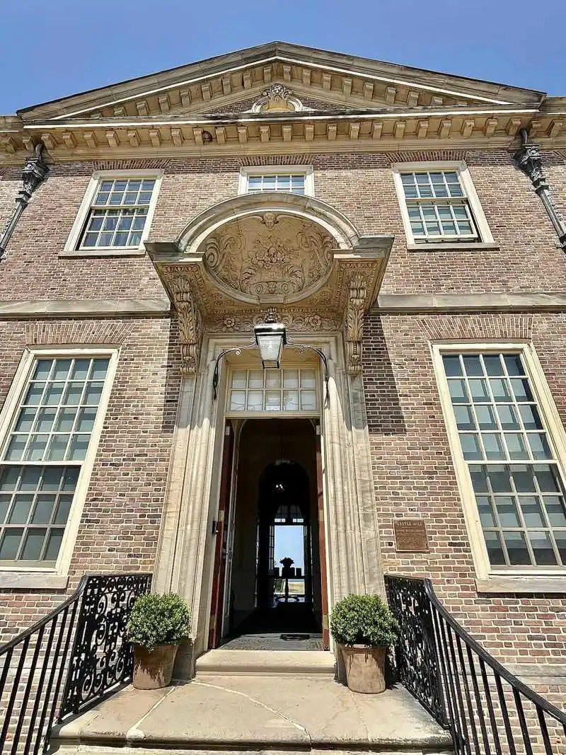 Planning your visit and hours