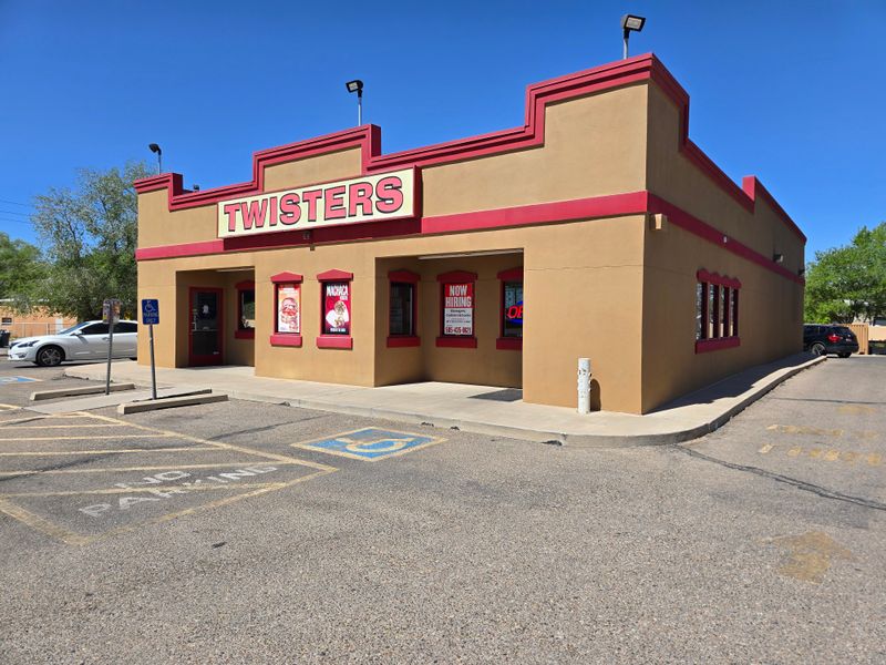 Los Pollos Hermanos / Twisters (Albuquerque)