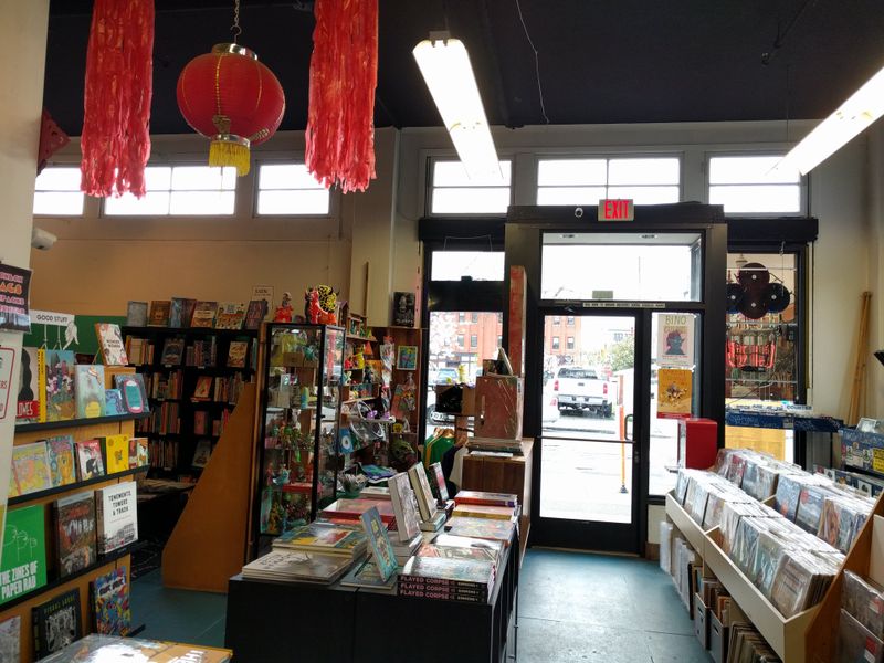 Floating World Comics &ndash; Portland, OR