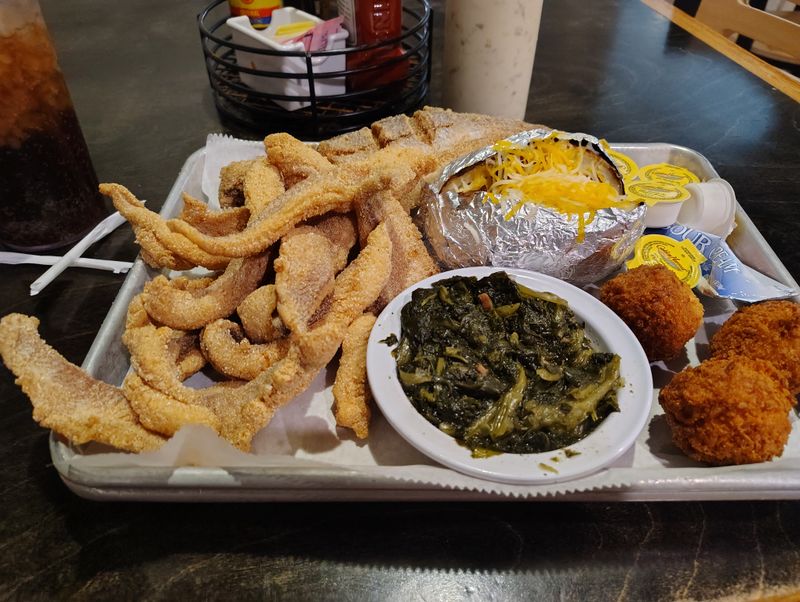 Mississippi &ndash; Moss Creek Fish House &ndash; Pearl, MS