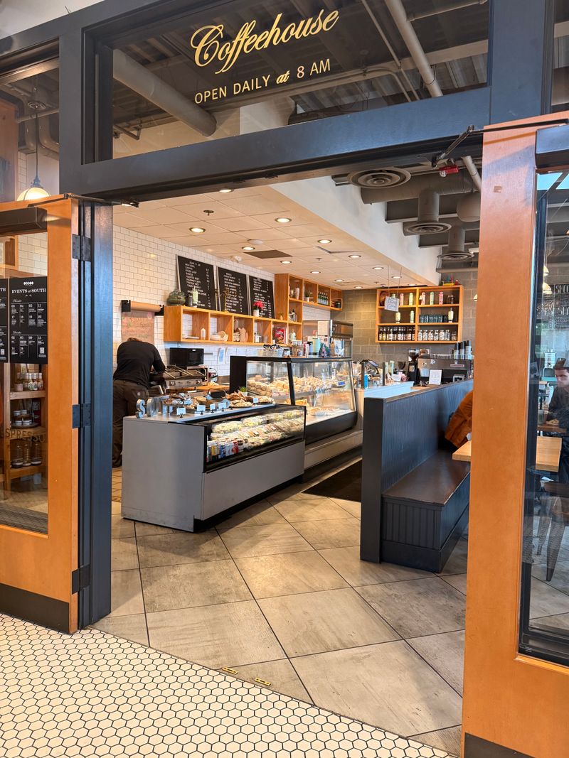 Alaska &mdash; South Restaurant + Coffeehouse (Anchorage)