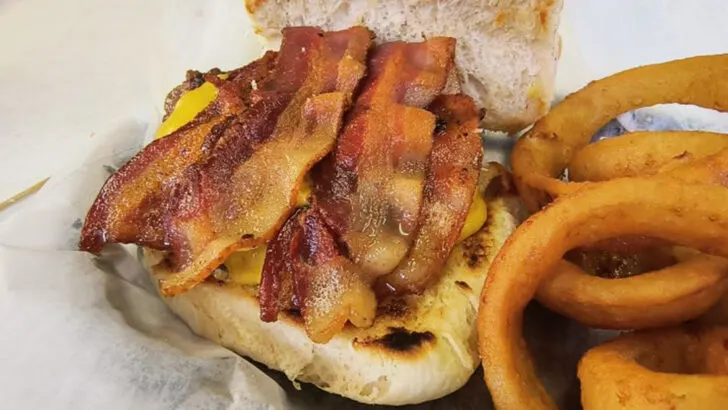 An 80-year-old diner in Michigan quietly serving some of the state&rsquo;s best cheeseburgers