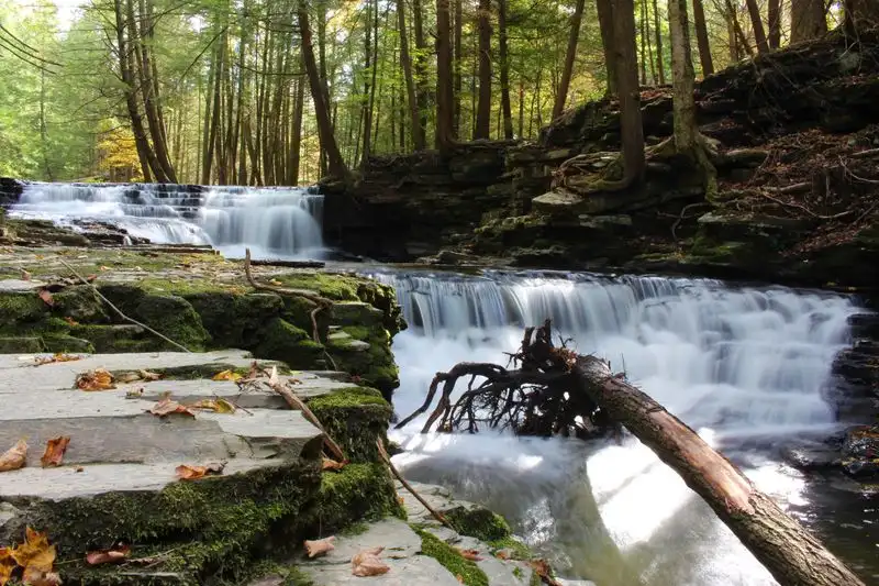 A peaceful stop for waterfall lovers