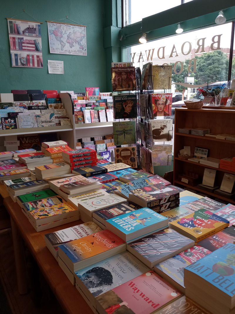 Broadway Books &mdash; Portland, OR
