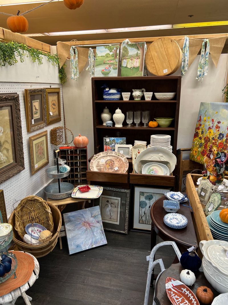 Eastbrook Flea Market & Antique Mall &mdash; Montgomery, AL