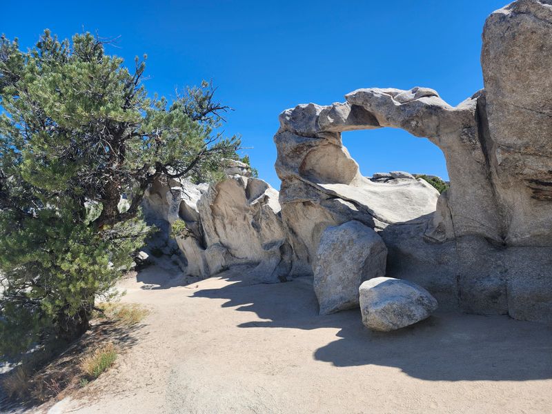 Window Arch (City of Rocks) — Idaho