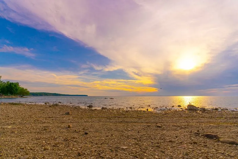 Waterfront sites and layout