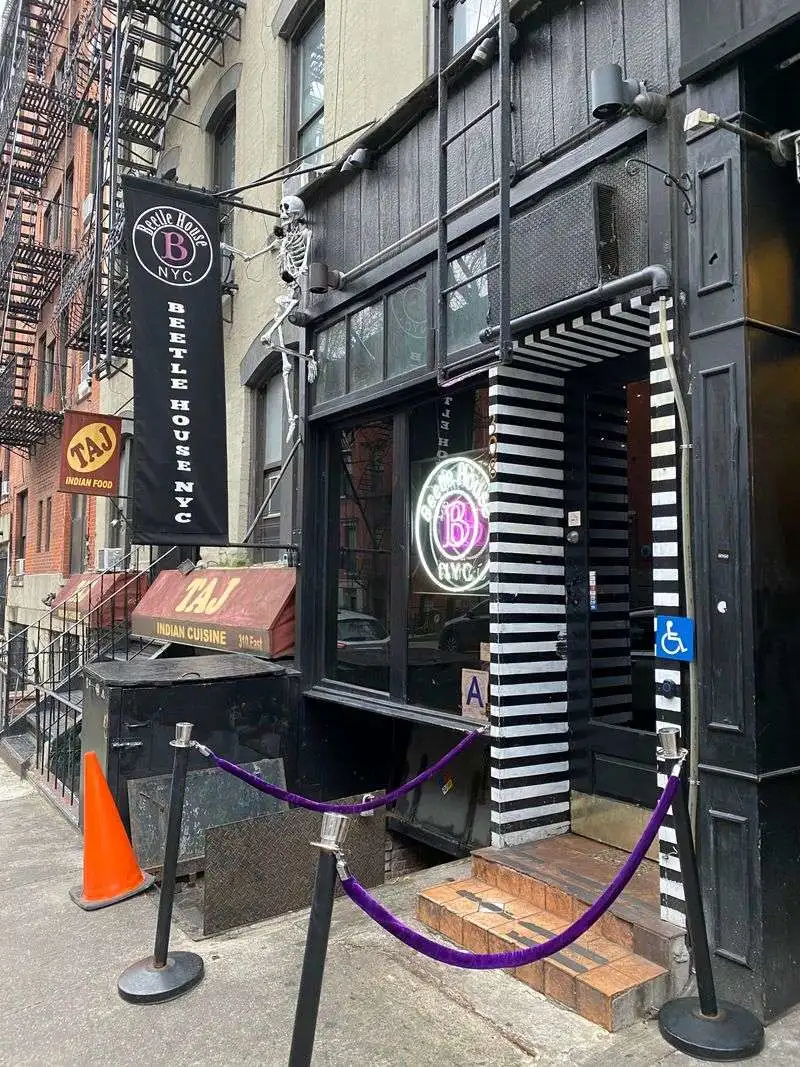 Location, Hours, and Getting In