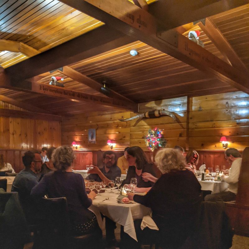 Reservations, hours, and timing your visit