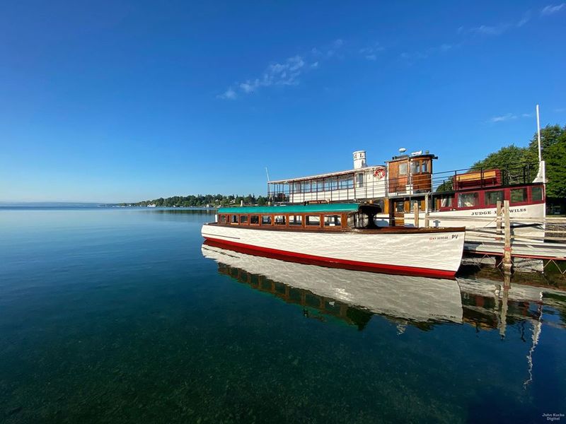 Skaneateles Village and Lake Cruise