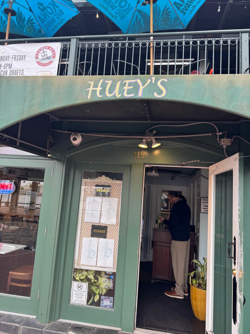 Huey&rsquo;s &ndash; Savannah