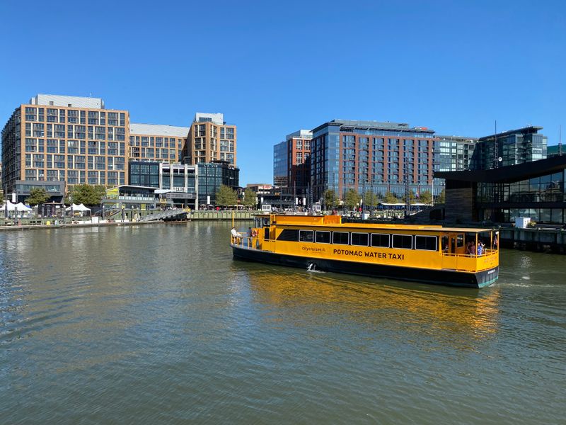 Potomac Water Taxi, Washington, DC / Alexandria / National Harbor
