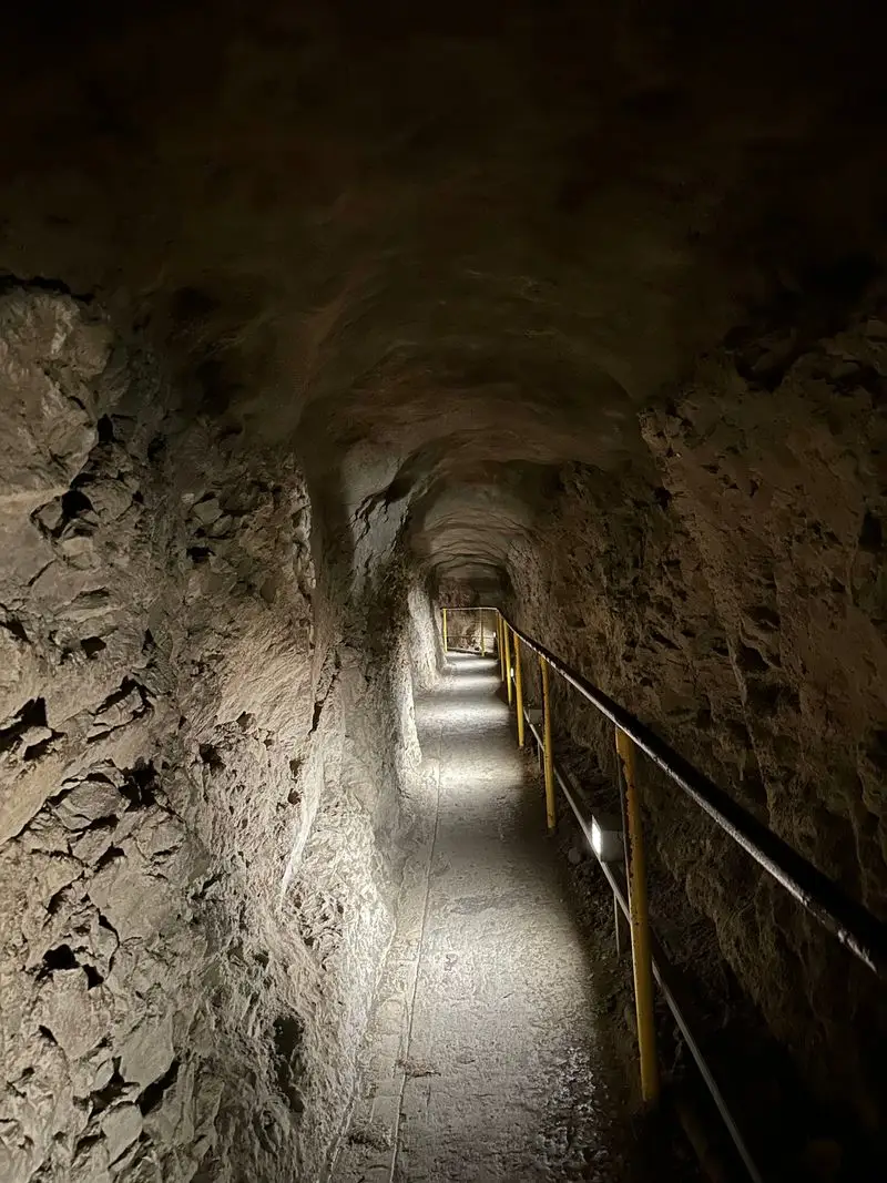 Diamond Head military tunnels and Fire Control Station Battery Harlow