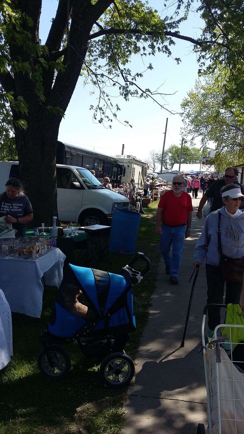 What to eat and where to rest between treasure hunts