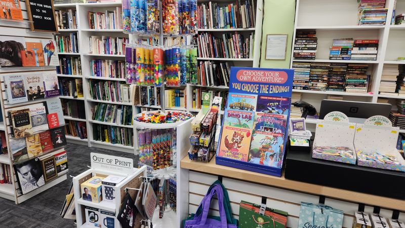 Walls of Books &mdash; Issaquah, Washington