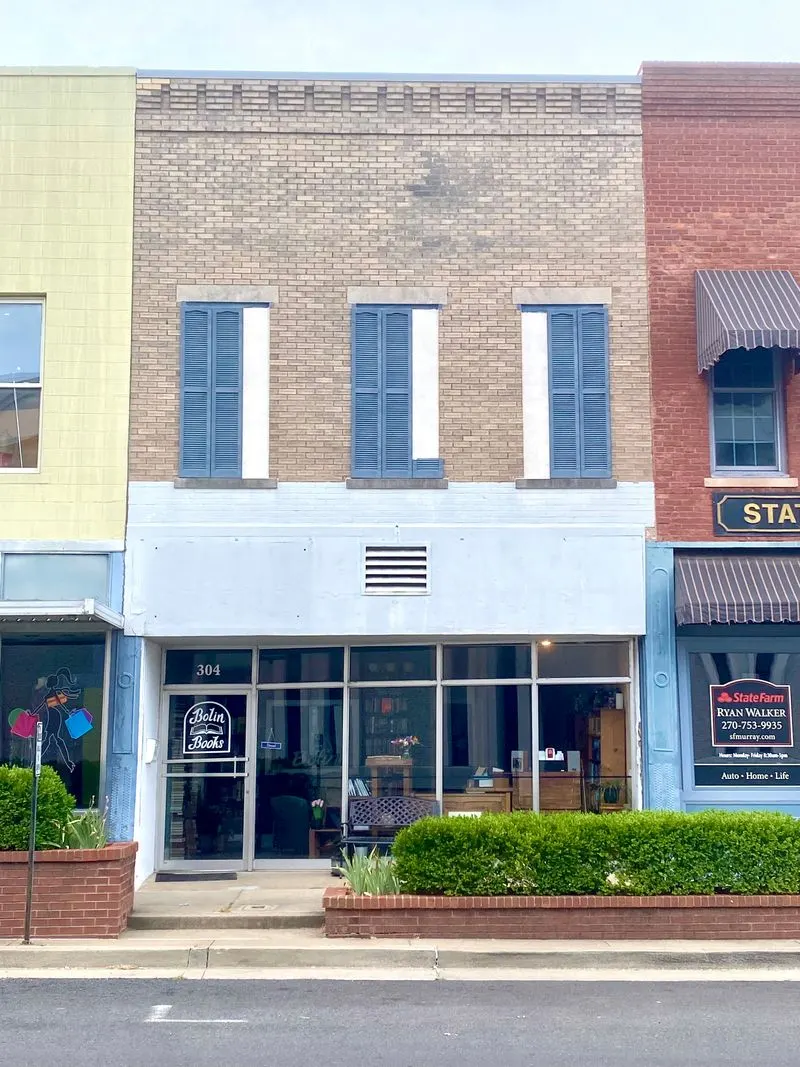 A welcoming first impression on Main Street