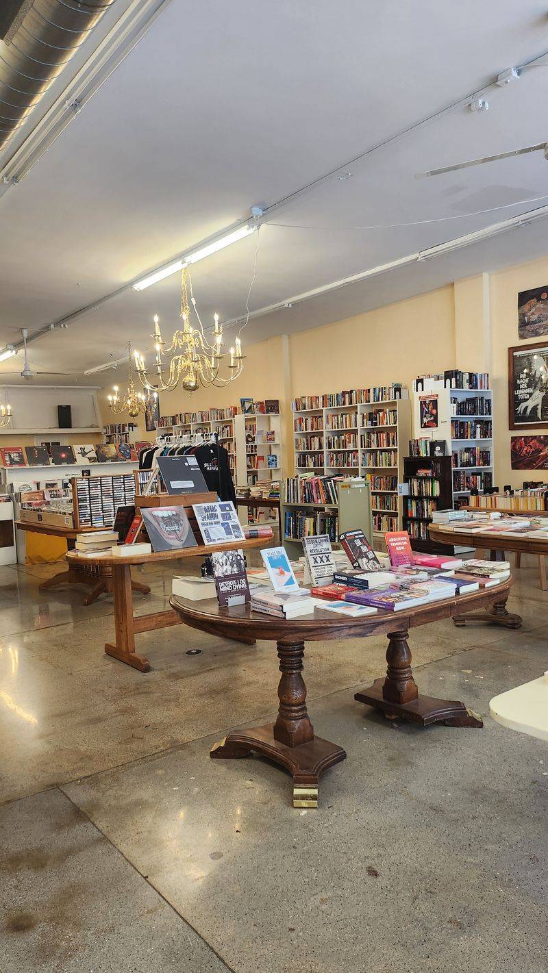 Black Dog Books and Records &mdash; Grand Rapids, MI