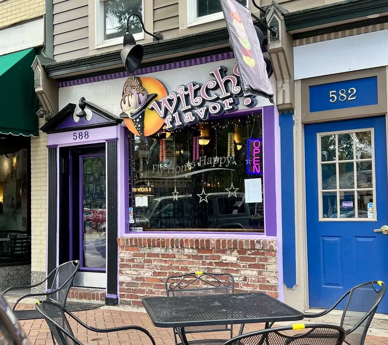 Twilight Ice Cream Walk on Main