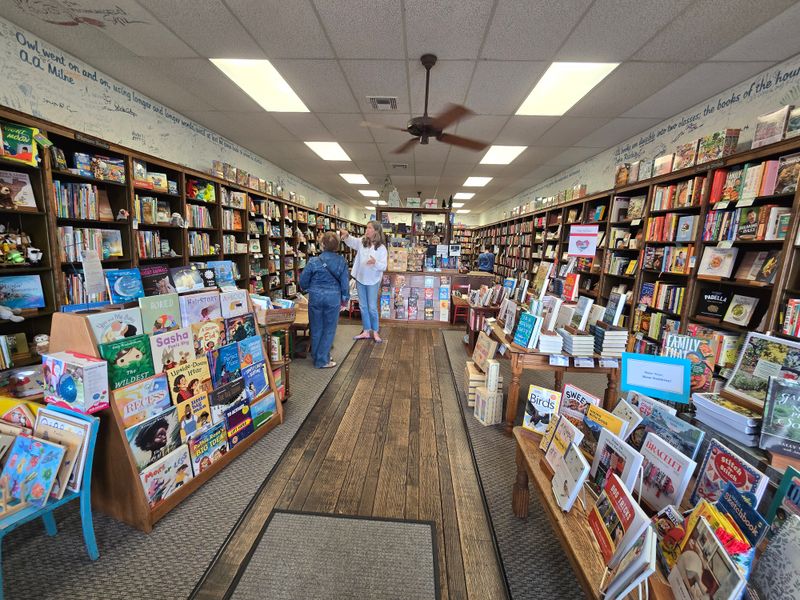 Blue Willow Bookshop &mdash; Houston, TX