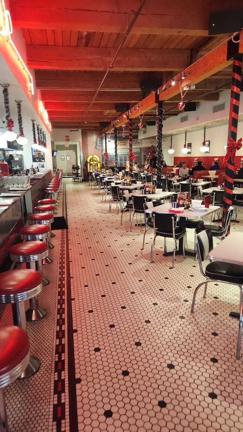 Elliston Place Soda Shop &mdash; Nashville, Tennessee