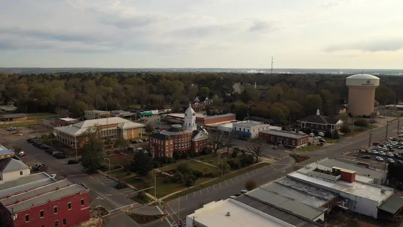 Neighborly Safety and Pace of Life