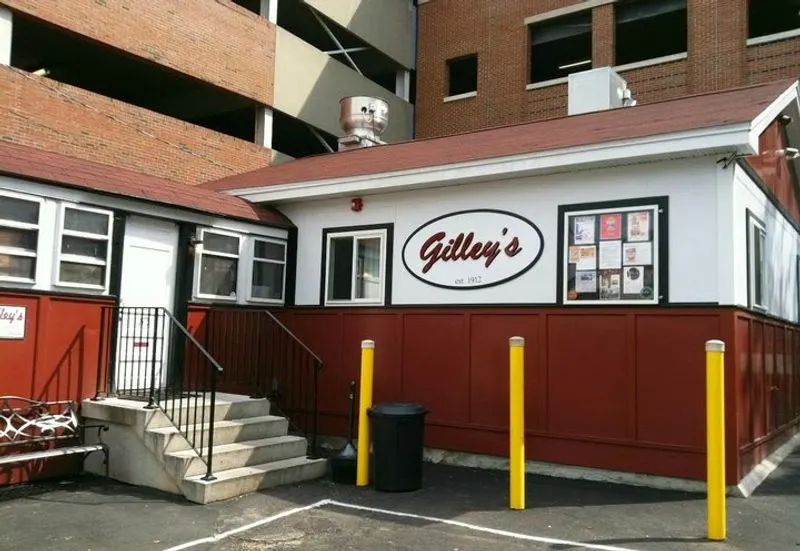 Gilley&rsquo;s Dinner, Portsmouth, New Hampshire