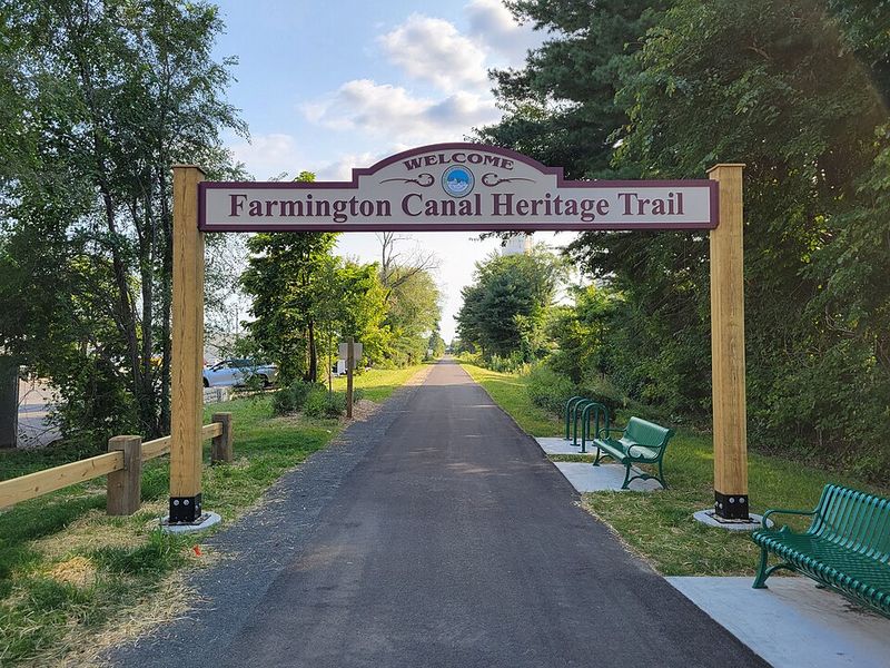 Farmington Canal Heritage Trail, Connecticut
