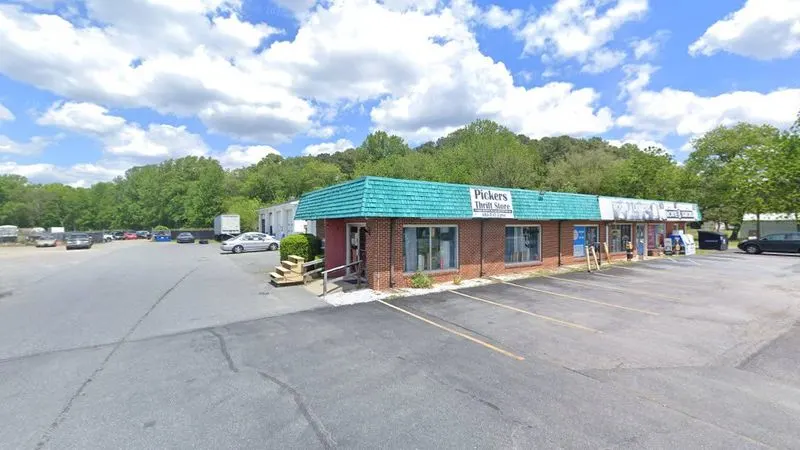 Pickers Thrift Store - Dover