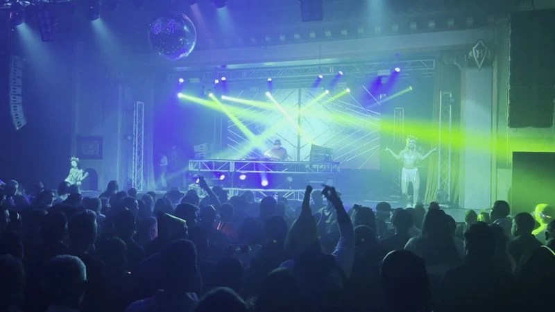 Seventh Avenue rhythm and nightlife