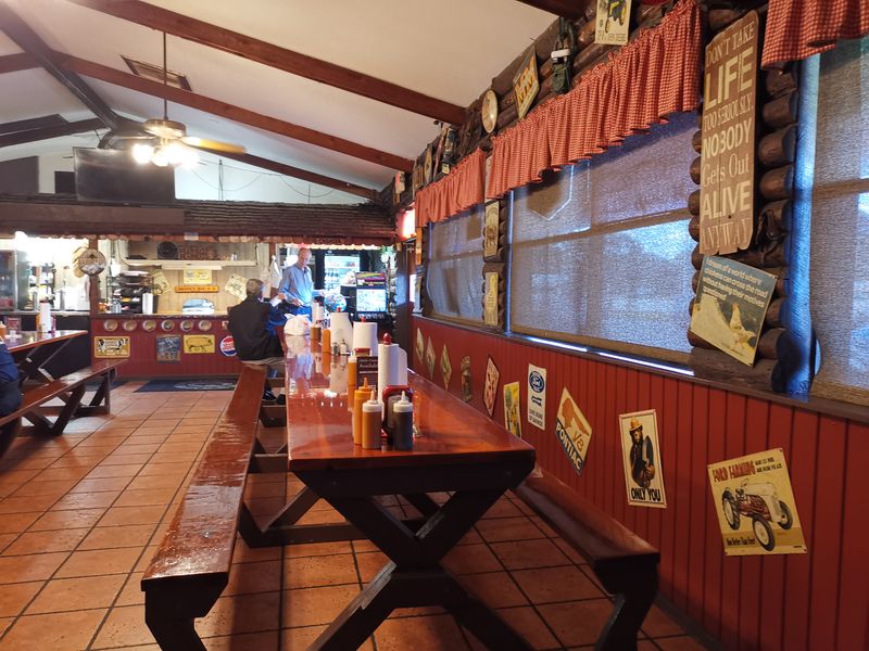 Down Home Atmosphere and Service